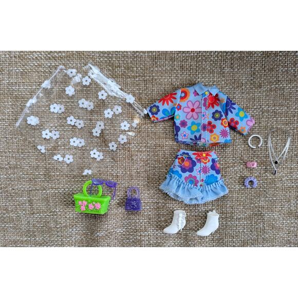 Barbie Extra Doll #12 Floral Outfit Poncho Boots & Accessories No Doll HDJ45 - Picture 3 of 4